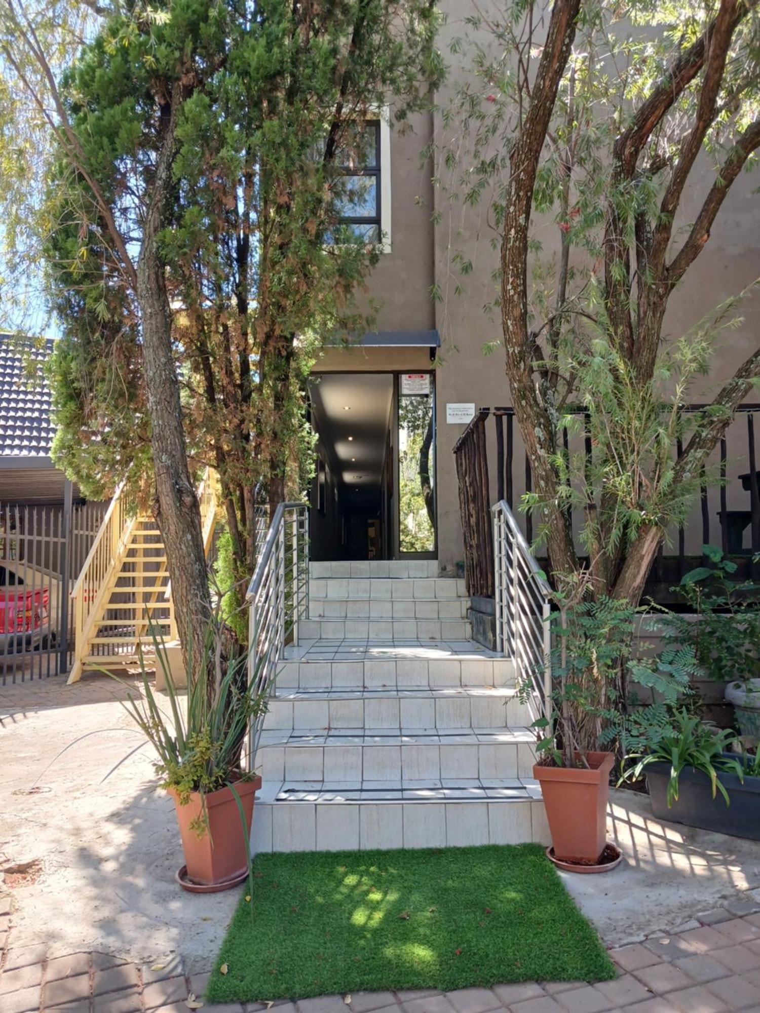 Villa Via Hotel Midrand Exterior photo
