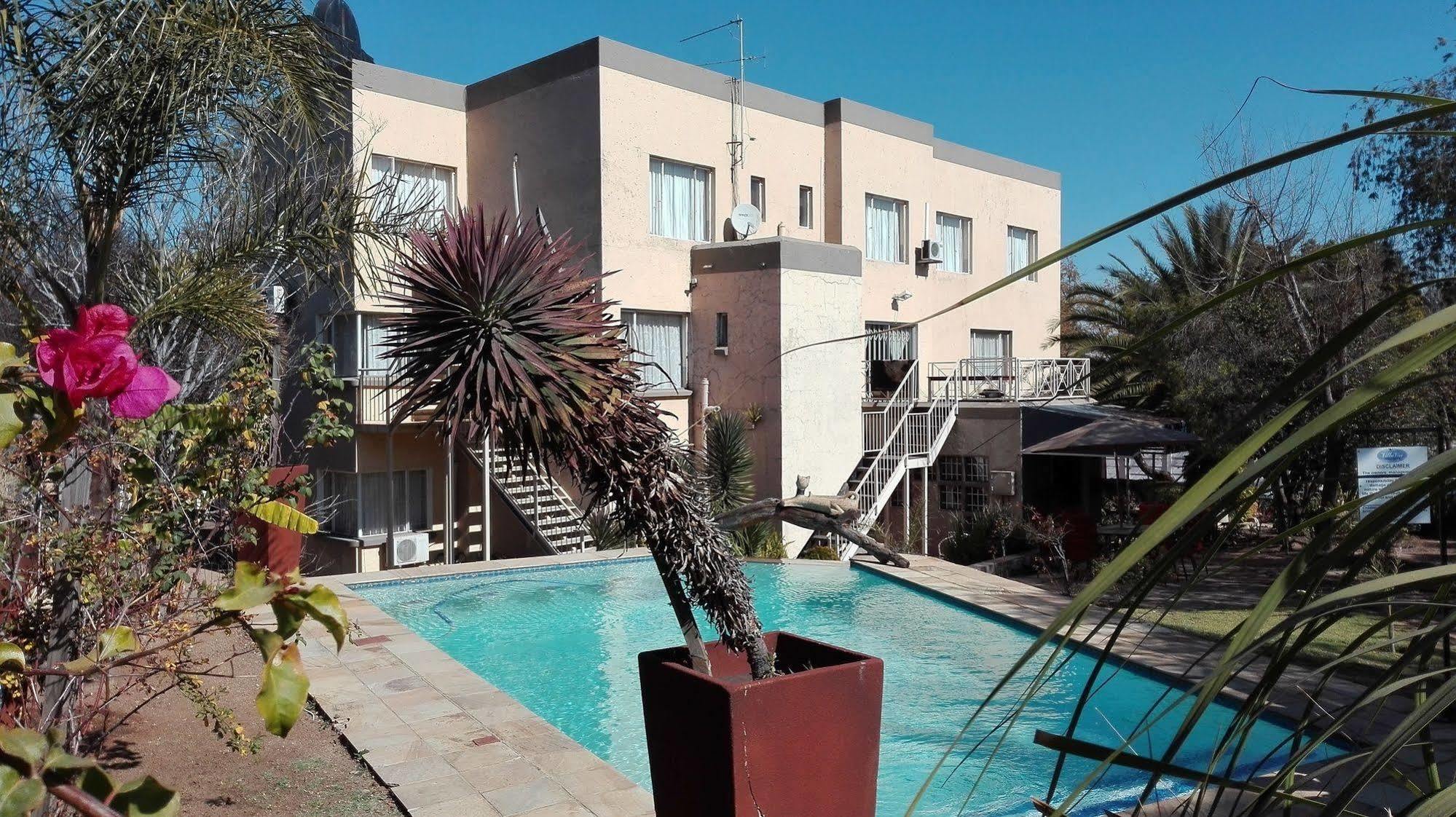 Villa Via Hotel Midrand Exterior photo